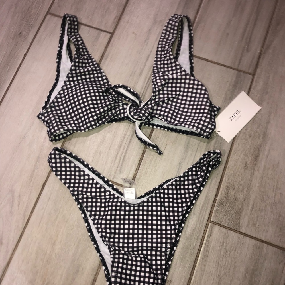 ZAFUL white and black two piece bathing suit
